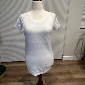LULULEMON Women's Swiftly Tech Short Sleeve Scoop Size 10 In Heathered White